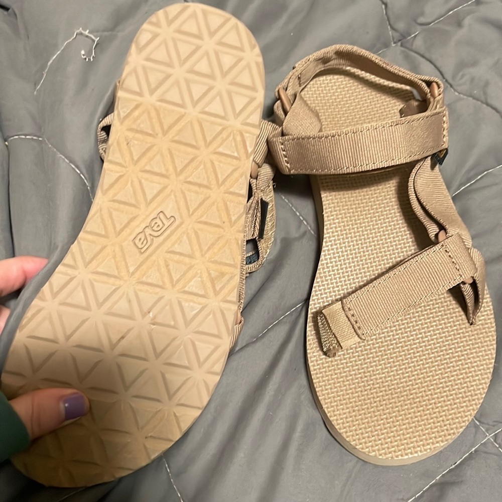 Teva sandles